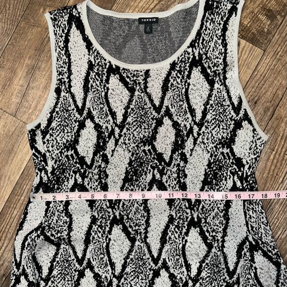 Torrid Snakeskin Print Grey Sweater Knit Trapeze Dress Size 2X - Picture 12 of 16